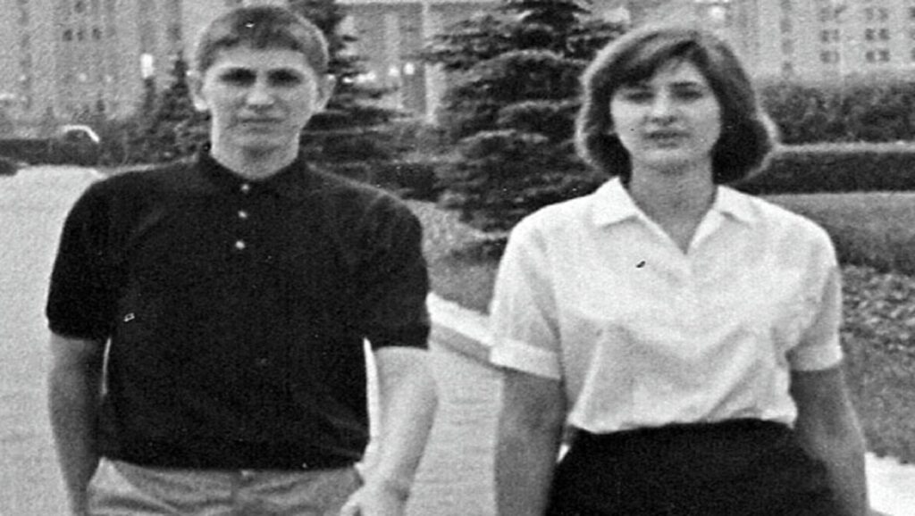 Bobby Fischer y su hermana Joan